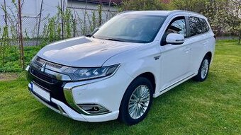 Hybridni Outlander 2.4PHEV 165Kw Matrix svetla EVdojezd 50km - 2