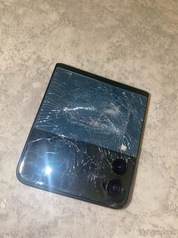 Prodám Samsung Galaxy Z Flip 4 - 2