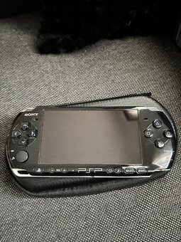 Sony PSP 3001 piano black+27her - 2