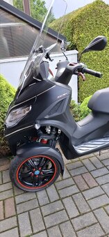 Piaggio MP3 300 HPE SPORT - 2
