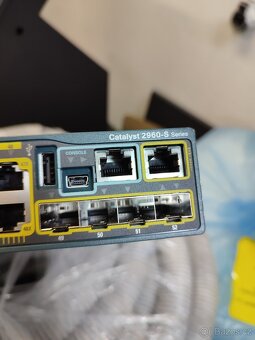 Cisco 2960-S-48 - 2
