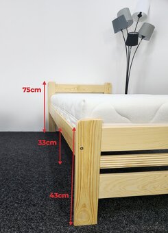 Masivní borovicová postel 90x200 cm s roštem – NOVÁ, skladem - 2