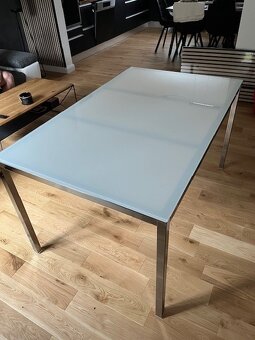 Jídelní stůl IKEA - 2