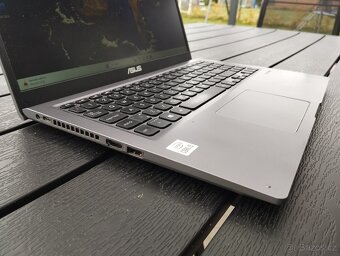 Asus X515F - 2