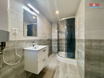 Pronájem atypického bytu, 39 m², Slaný, ul. Ouvalova - 2