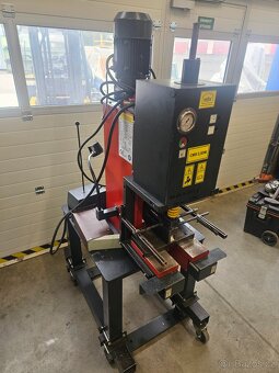 Hydraulický montážní lis HŠV Polička - CMS 2,5 DM - 2