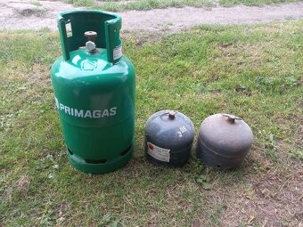 Prodám prázdné plynové bomby. - 2