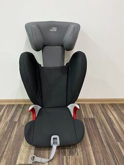 PRODÁM DĚTSKOU AUTOSEDAČKU - 2