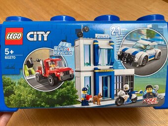 Lego City Policejni box - 2