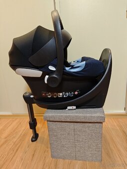 Cybex aton 5 se základnou - 2