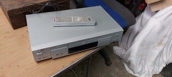 dvd přehrávač - 2