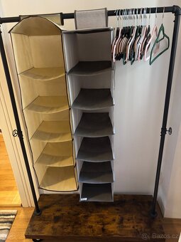 Věšák , rychlý sluha - 2