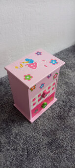 Dřevěná šperkovnice - 2