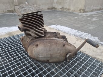 Motor jawa 250/353 kyvacka - 2