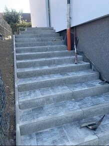 Pokládka zámkové dlažby a výkopové práce - 2