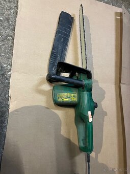 Elektricka retezova pila Black Decker - 2