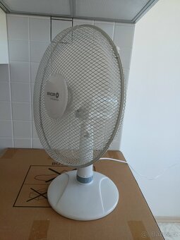 Větrák Sencor SFE 4037WH otočný - 2