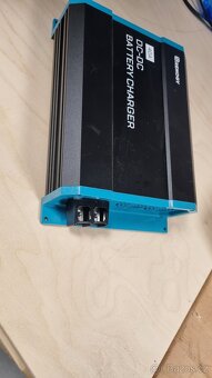 Renogy DC DC 40A booster - 2