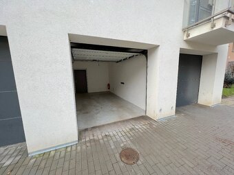 Pronájem garáže s elektřinou - Gagarinova, Znojmo - 2