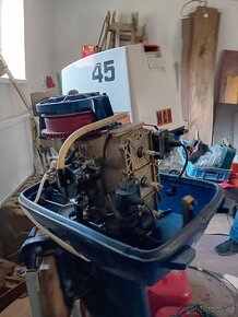 Lodní motory Crescent 45 - 2
