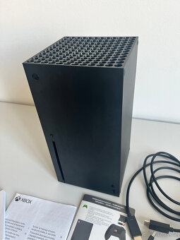 Xbox Series X – výborný stav – bez ovladače – 7.000 Kč - 2