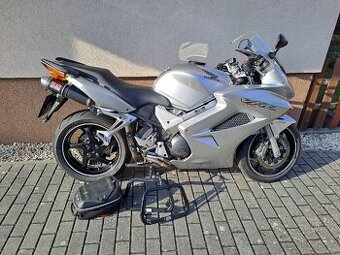 Honda VFR 800 LeoVince TOP - 2