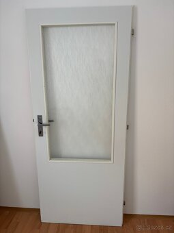 Interiérové dveře bílé levé prosklené - 2
