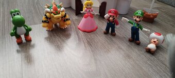 Hrad s figurkami Super Mario - 2