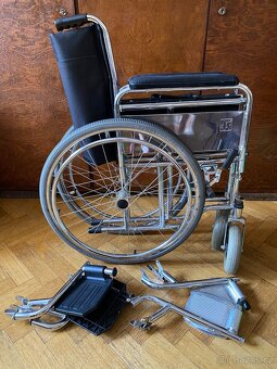 Skládací invalidní vozík - 2