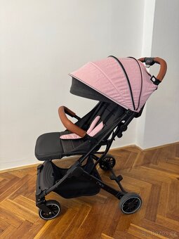 MoMi Kočárek ESTELLE 2021 růžový - 2