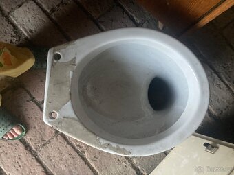 Nepoužité WC - 2