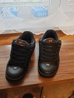 Globe Fusion black/bronze vel 44 28,5cm - 2