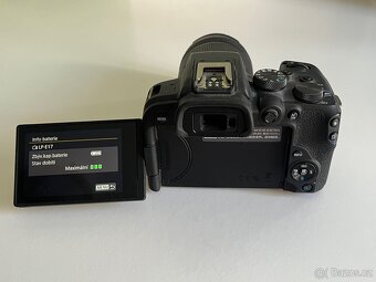Canon EOS R10 + příslušenství - 2