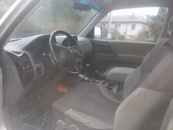 Mitsubishi Pajero 3.2 121kw manual - 2