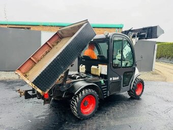 Multifunkční nakladač Bobcat Toolcat 5600 4x4 - 2