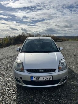 Ford Fiesta - 2