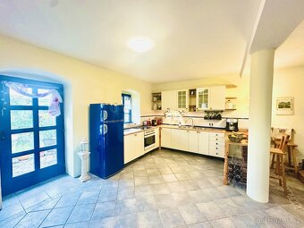 Prodej chalupy 252 m2, pozemek 1418 m2 - 2