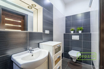 Prodej domu se třemi byty, Šimáčkova ul., Cheb - 2