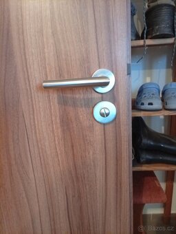 interierové dveře Gerbrich 70P se zámkem, dekor ořech - 2