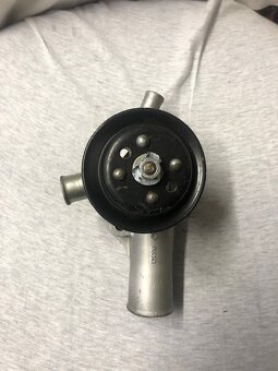 REPASOVANÉ VODNÍ ČERPADLO - 2