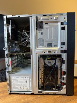 1# Lenovo ThinkStation P330 - 2