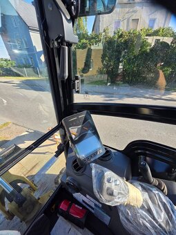 Minibagr Caterpillar 301.6 - 2