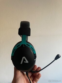 Herní sluchátka s mikrofonem – původní cena 600 Kč, nyní 400 - 2