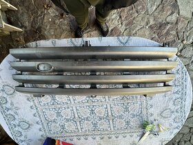 Mřížka Range Rover Vogue L322 - 2