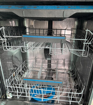 Myčka nádobí Electrolux automatické otevírání - 2