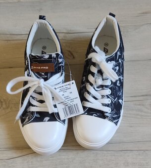 nové tenisky zn. alpine pro. vel.38 - 2