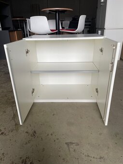 Skříňka menší - 2
