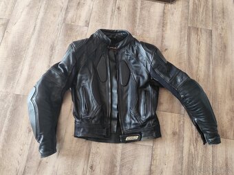 Boty, kalhoty, bunda - 2