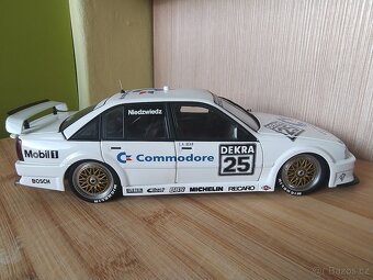Opel Omega 1:18 - 2