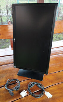 Monitor LG - 2